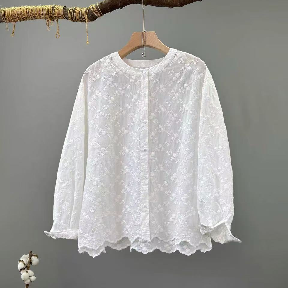 Embroidery Eyelet - Женская блузка с кружевной вышивкой в