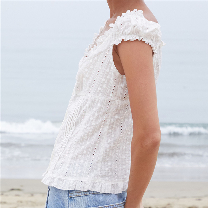 Женская блузка с открытыми пле – обзор и цена Embroidery Eyelet