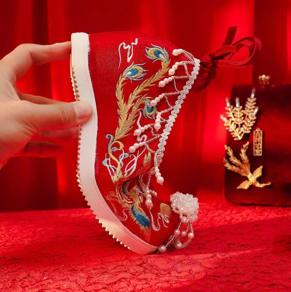Женские новые красные свадебны – обзор и цена Embroidery Style