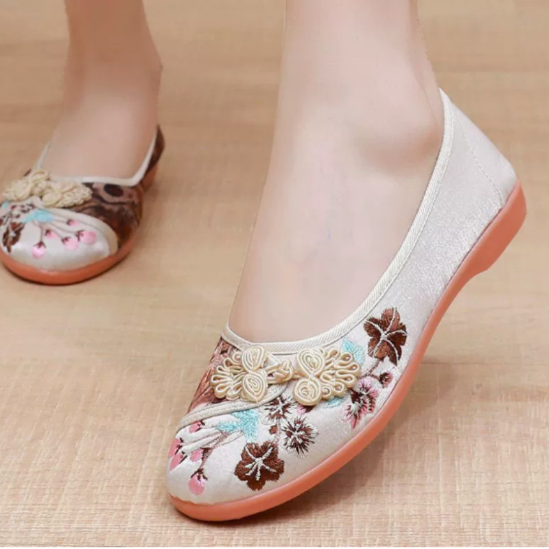 Женские парусиновые туфли в ки – обзор и цена Embroidery Style